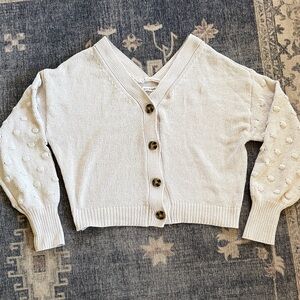 Light Cream V-Neck Button Front Women's Cropped Sweater Cardigan L
